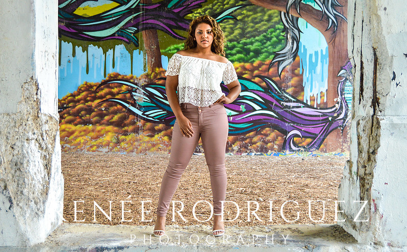 Detroit Riverfront Senior Portrait Session