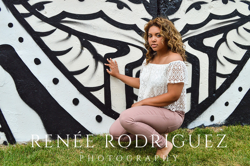 Detroit Riverfront Senior Portrait Session