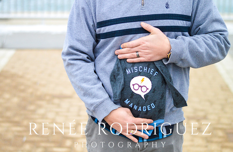 Maternity Session | Detroit Riverfront