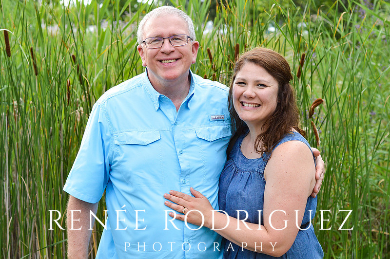 Family Portrait Session | Detroit Riverfront